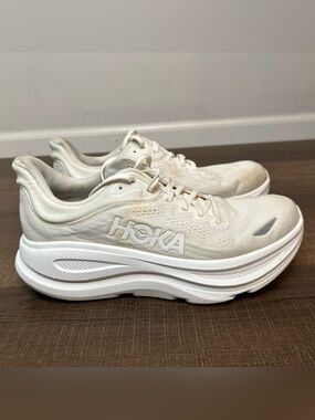 Hoka Bondi 9 Womens Size 9B White Max Cushion Running Shoes Comfort